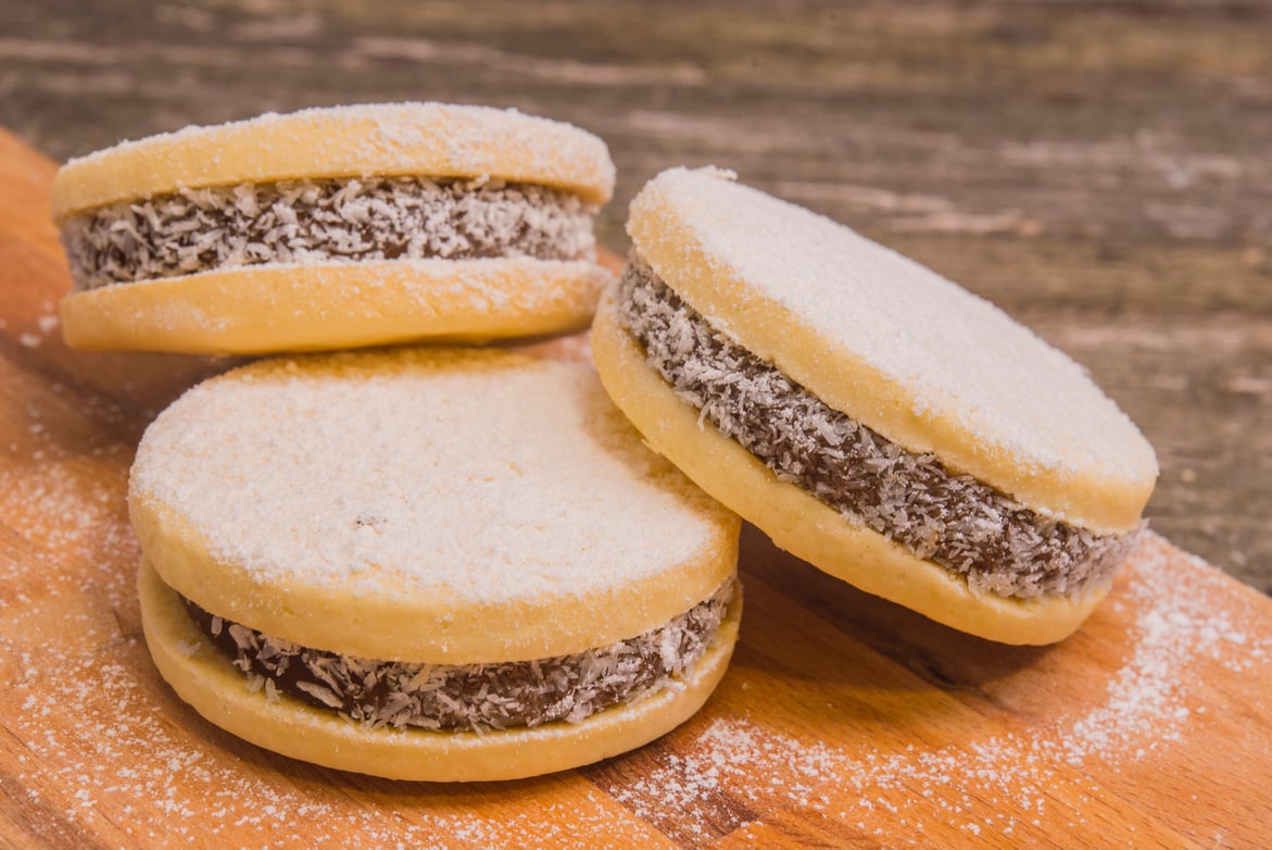 alfajores delicious traditional argentine sandwich cookies